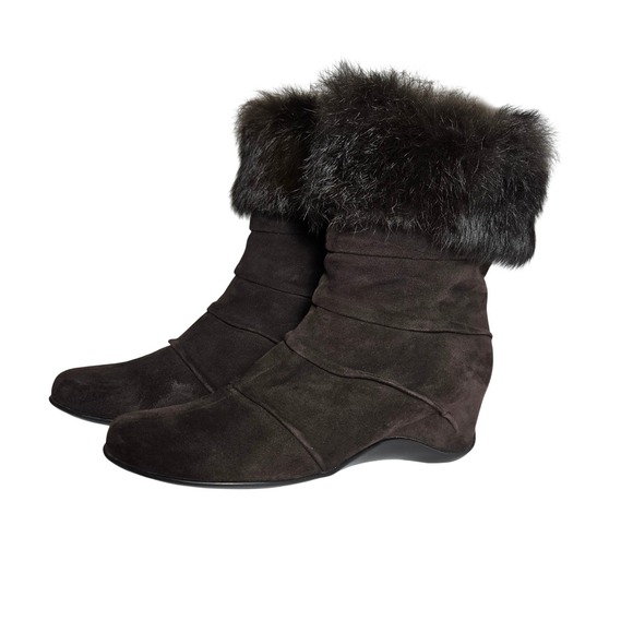 Aquatalia Shoes - Aquatalia Chocolate‎ Brown Suede Fur Trim Pull on Wedge Boots Women's Size 9